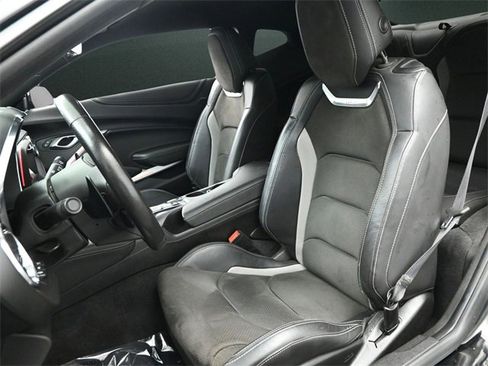 Used 2019 Chevrolet Camaro SS image 12