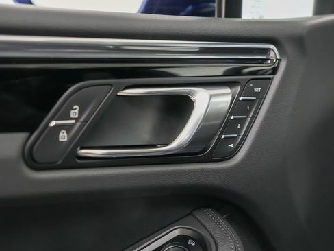 New 2026 Porsche Macan image 22