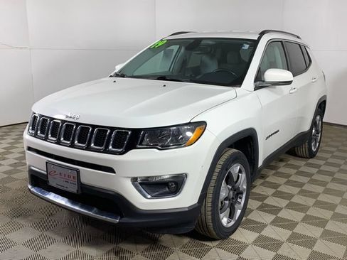 Used 2019 Jeep Compass Limited AWD/4WD image 2
