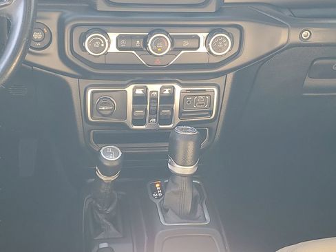 Used 2020 Jeep Wrangler Unlimited Sport S AWD/4WD image 15