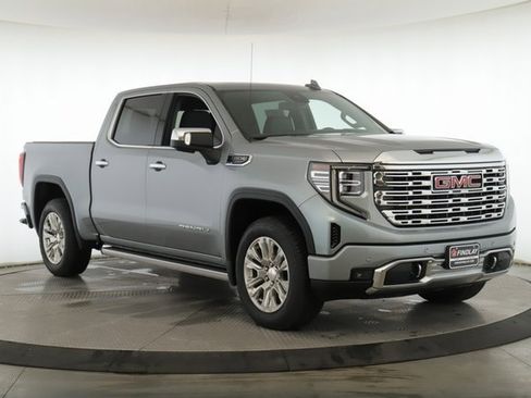 Used 2024 GMC Sierra 1500 Denali image 2