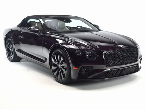 Used 2024 Bentley Continental GT V8 image 3