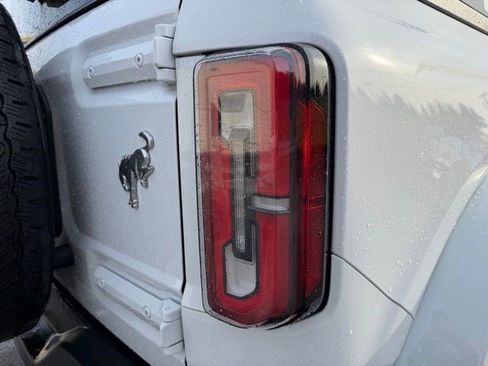 Used 2023 Ford Bronco Outer Banks image 6