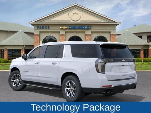 New 2026 Chevrolet Suburban Premier image 4