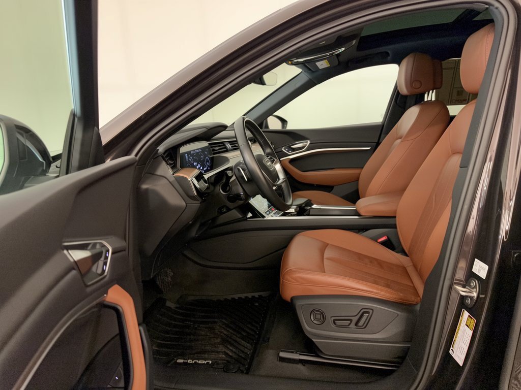 Used 2024 Audi Q8 e-tron Premium AWD/4WD image 5