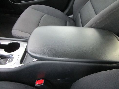 Used 2024 Chevrolet Malibu LS FWD image 34