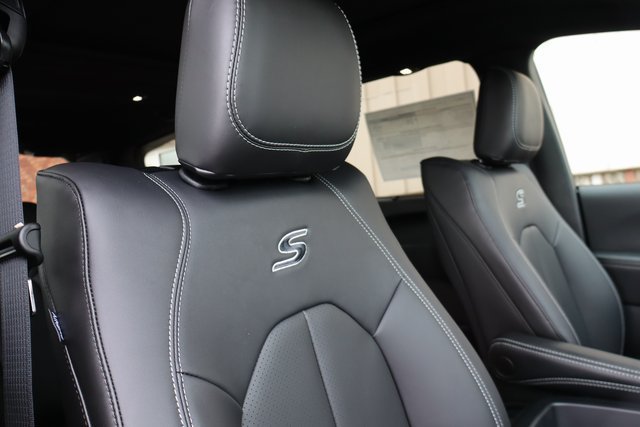 New 2026 Chrysler Pacifica Select AWD/4WD image 59