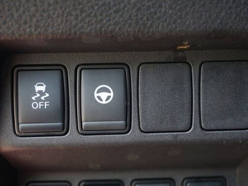 Certified 2022 Nissan Rogue Sport SL image 33