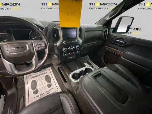 Used 2020 GMC Sierra 2500 Denali w/ Denali Ultimate Package image 11