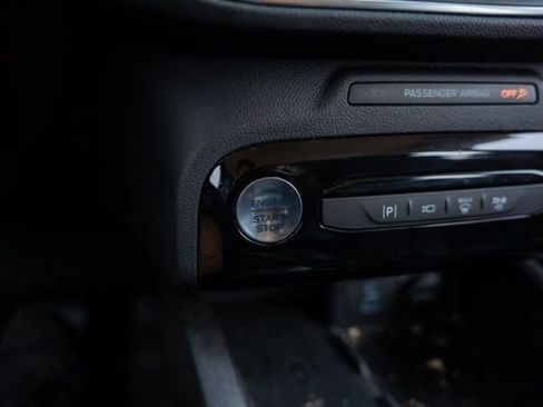 Used 2023 Ford Escape Platinum AWD/4WD image 19