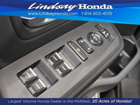 Used 2025 Honda Pilot Sport image 21