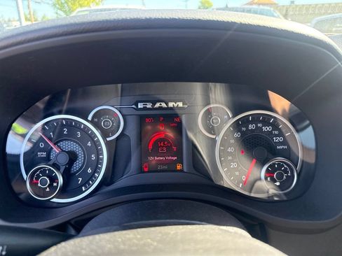 New 2026 RAM 1500 4x4 Crew Cab image 10