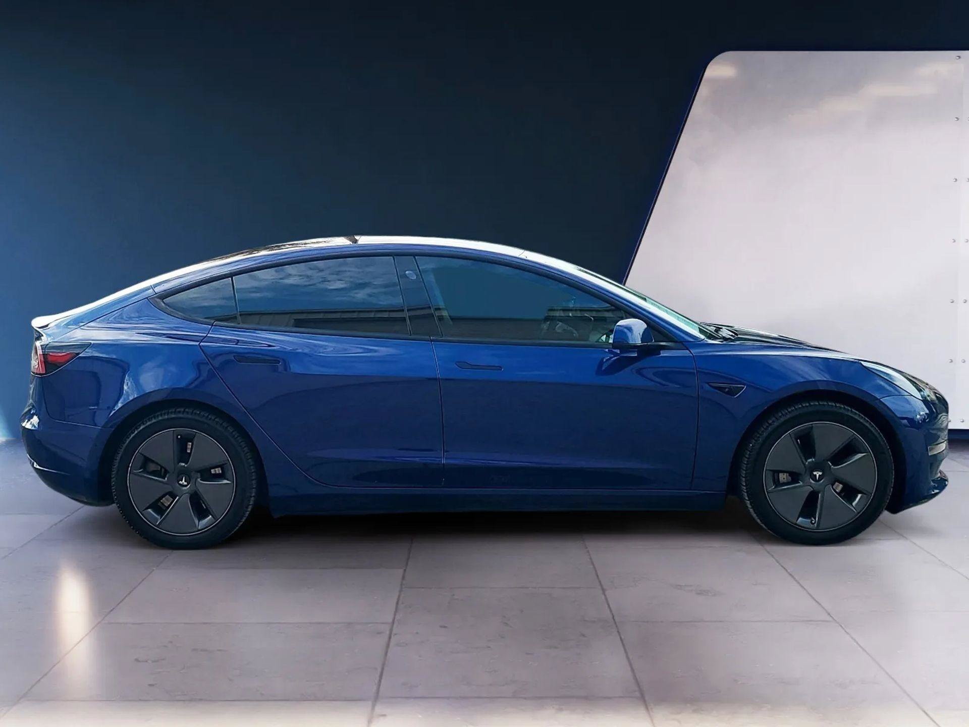 Used 2021 Tesla Model 3 Long Range AWD/4WD image 5
