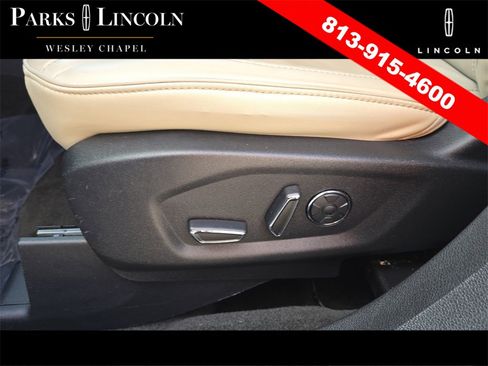 Used 2017 Ford Explorer Platinum image 20