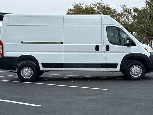 Used 2023 RAM ProMaster 2500 image 8