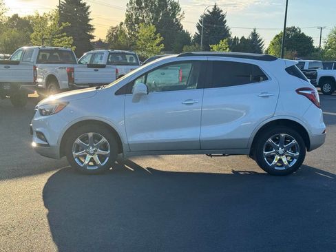Used 2018 Buick Encore Premium w/ Experience Buick Package AWD/4WD image 4