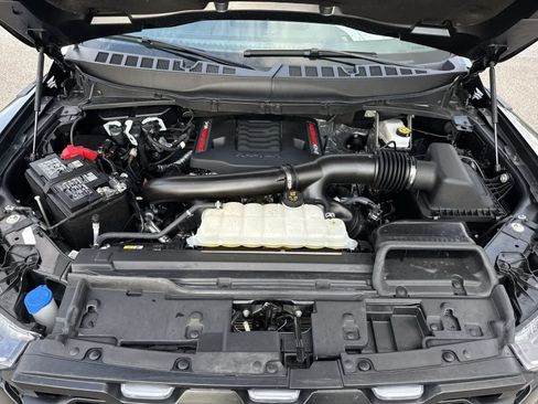 Used 2025 Ford F150 Raptor AWD/4WD image 21
