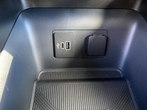 New 2026 Ford Explorer Active w/ Active Comfort Package image 22