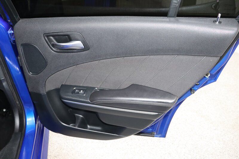 Used 2018 Dodge Charger R/T Scat Pack w/ Beats Audio Group RWD image 24