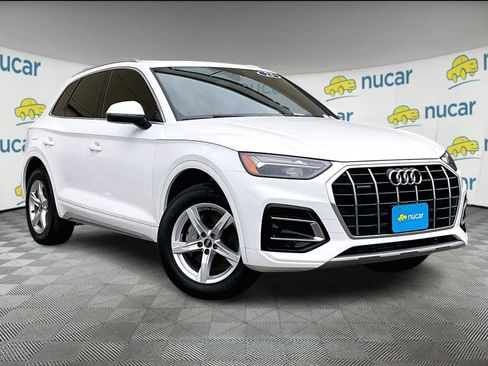 Used 2023 Audi Q5 2.0T Premium w/ Convenience Package image 1