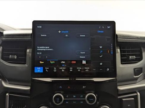 Used 2024 Ford Expedition XLT image 27