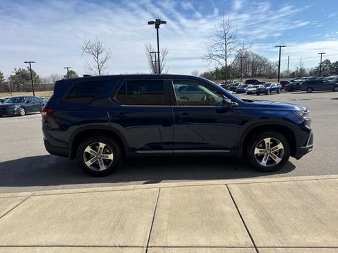 Used 2023 Honda Pilot EX-L image 5