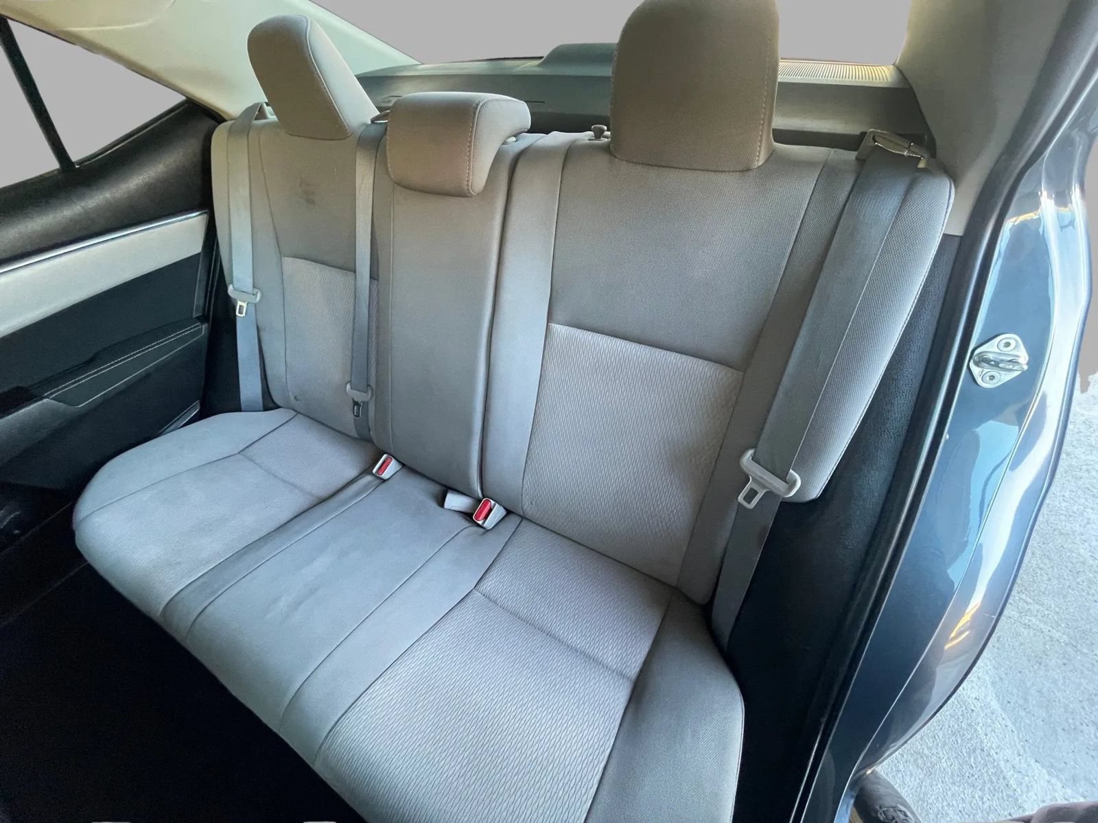 Used 2014 Toyota Corolla LE FWD image 25