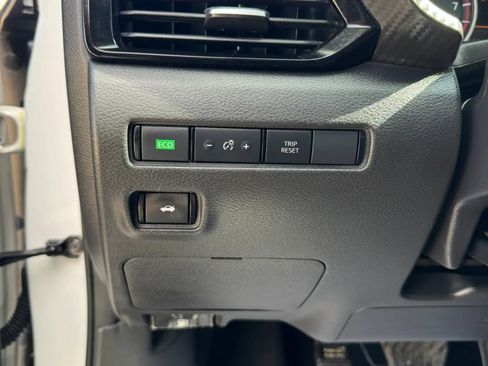 Used 2021 Nissan Sentra SV image 24