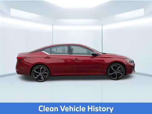 Certified 2023 Nissan Altima 2.5 SR FWD image 6