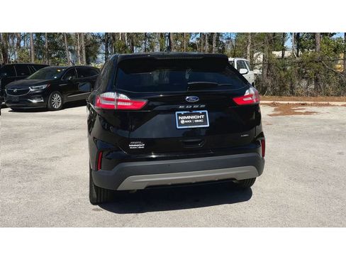 Used 2024 Ford Edge SEL image 7