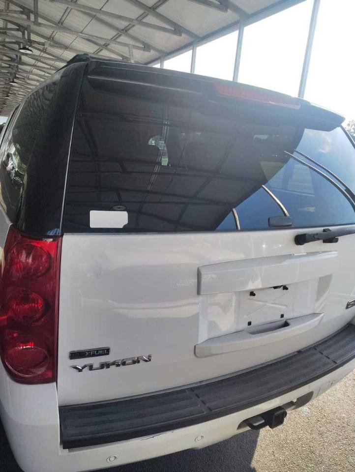 Used 2011 GMC Yukon SLT RWD image 10