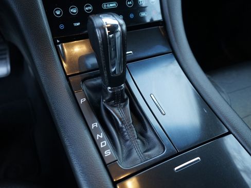 Used 2019 Ford Taurus SHO image 23