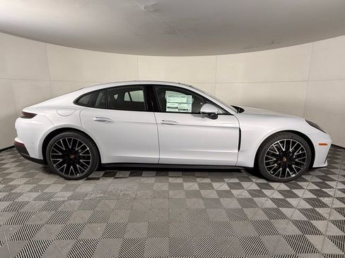 New 2026 Porsche Panamera 4 image 8