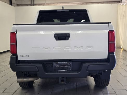 Used 2024 Toyota Tacoma SR image 12