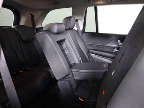 Used 2026 Mercedes-Benz GLS 450 4MATIC image 66