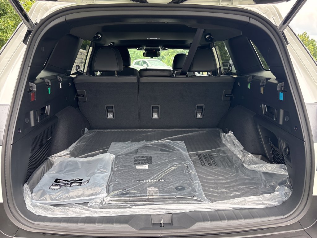 New 2026 Subaru Outback Touring XT AWD/4WD image 10