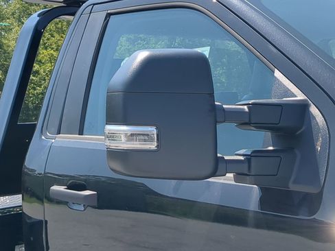 New 2025 Ford F550 2WD Regular Cab Super Duty w/ XL Chrome Package image 10