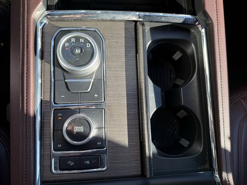 Used 2024 Ford Expedition Max Limited image 18