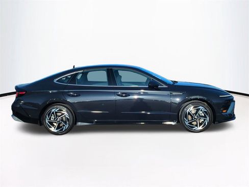New 2026 Hyundai Sonata SEL image 4