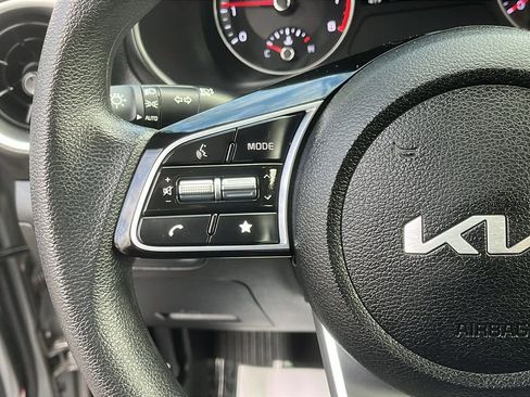 Used 2023 Kia Forte LXS image 12