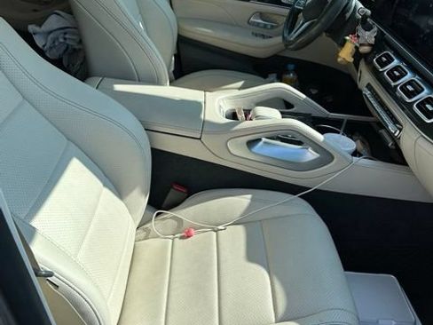 Used 2020 Mercedes-Benz GLE 350 4MATIC w/ MBUX Technology Package image 2