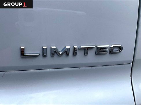 Certified 2025 Toyota Crown Signia w/ Advanced Technology Package AWD/4WD image 10