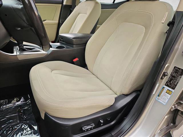 Used 2011 Kia Optima EX FWD image 15