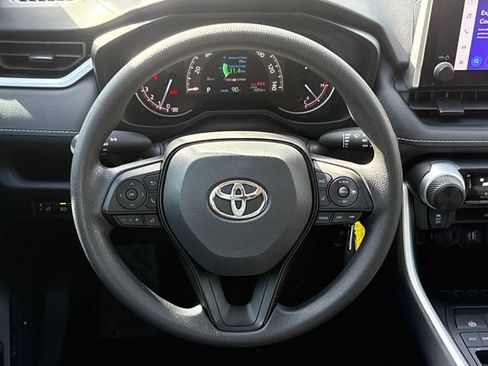 Used 2024 Toyota RAV4 LE FWD image 15