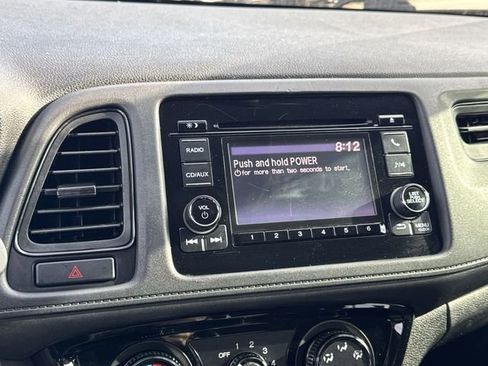 Used 2018 Honda HR-V LX image 17