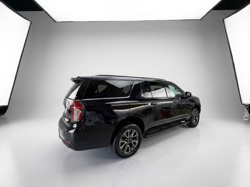 Used 2021 Chevrolet Suburban Z71 AWD/4WD image 4
