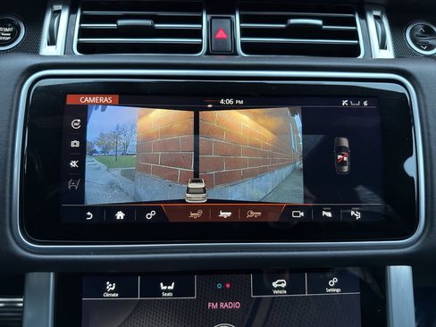 Used 2018 Land Rover Range Rover Long Wheelbase Autobiography image 26