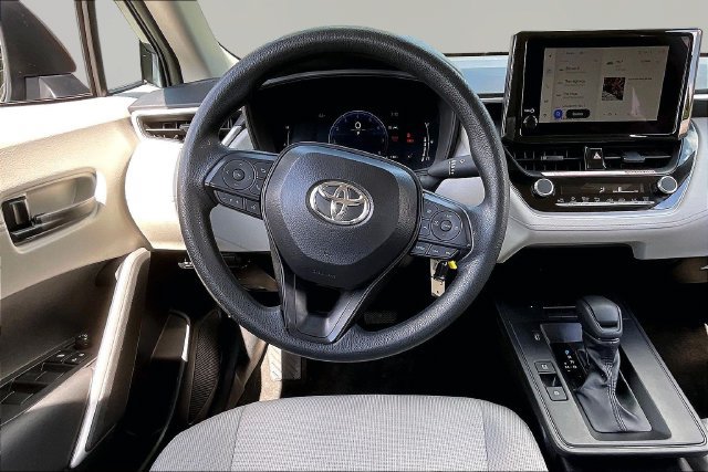 Used 2026 Toyota Corolla Cross L FWD image 8