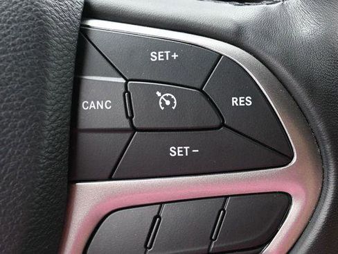 Used 2021 Jeep Grand Cherokee Laredo X AWD/4WD image 18