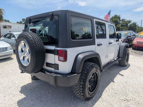 Used 2012 Jeep Wrangler Unlimited Sport w/ Max Tow Pkg AWD/4WD image 5